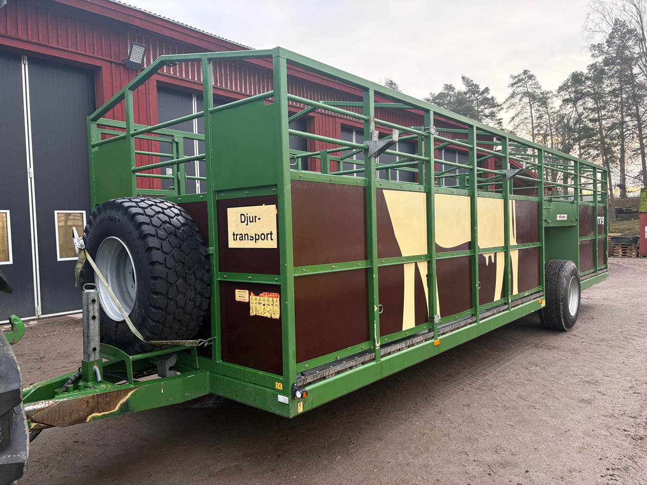 MOVA DTV9 - Rimorkio bujqësore: foto 1 MOVA DTV9 - Rimorkio bujqësore: foto 1