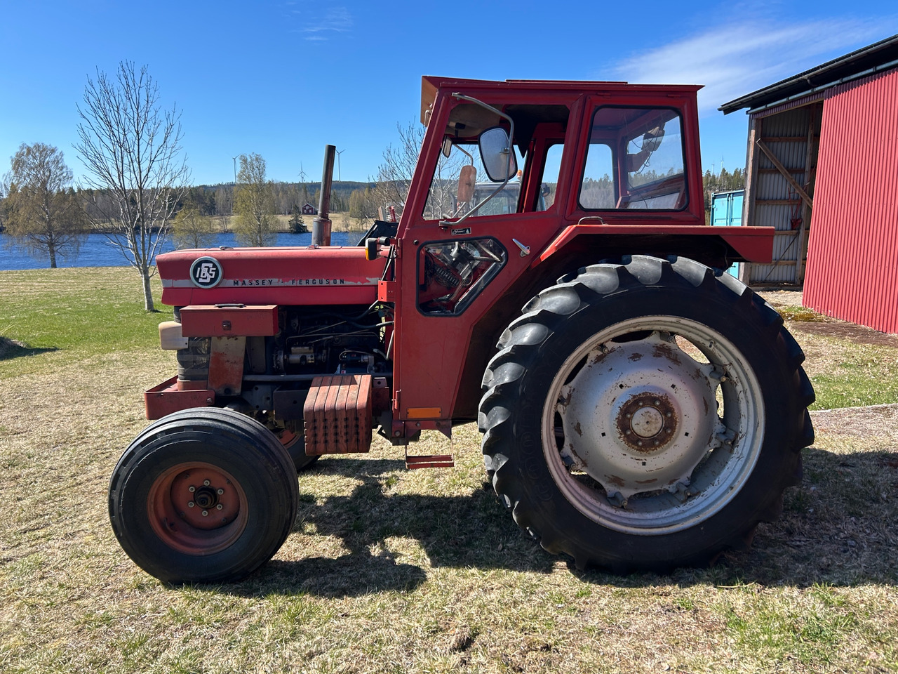 Massey Ferguson 185 S - Traktor: foto 1 Massey Ferguson 185 S - Traktor: foto 1