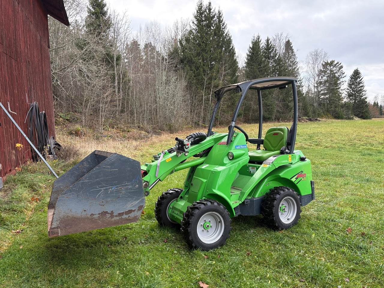 Avant 420 - Mjet bujqësor/ Special: foto 1 Avant 420 - Mjet bujqësor/ Special: foto 1