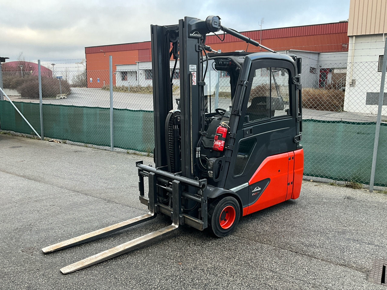 Linde E20 EVO - Pajisje për trajtimin e materialeve: foto 1 Linde E20 EVO - Pajisje për trajtimin e materialeve: foto 1