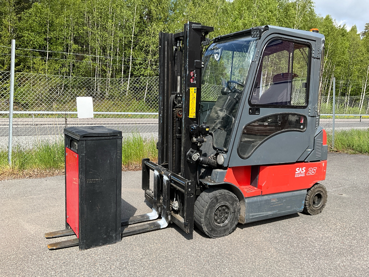 Toyota 7FBMF25 - Pajisje për trajtimin e materialeve: foto 1 Toyota 7FBMF25 - Pajisje për trajtimin e materialeve: foto 1