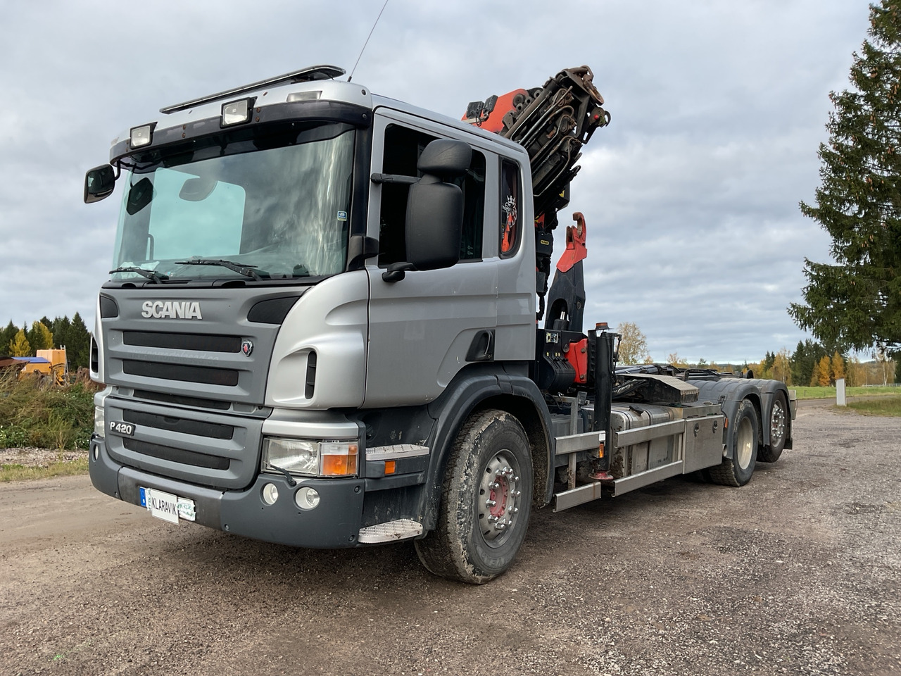 Scania P420 - Kamion me vinç: foto 1 Scania P420 - Kamion me vinç: foto 1