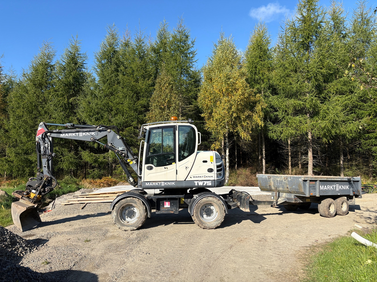 Terex TW75 - Ekskavator: foto 1 Terex TW75 - Ekskavator: foto 1