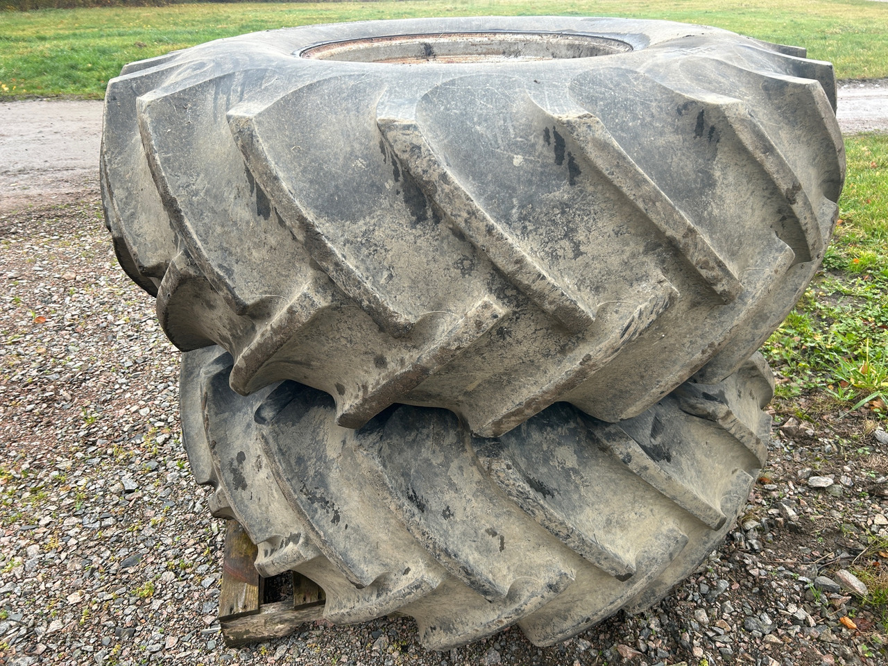 US Royal 23.1-26 - Gomë për Makineri bujqësore: foto 1 US Royal 23.1-26 - Gomë për Makineri bujqësore: foto 1