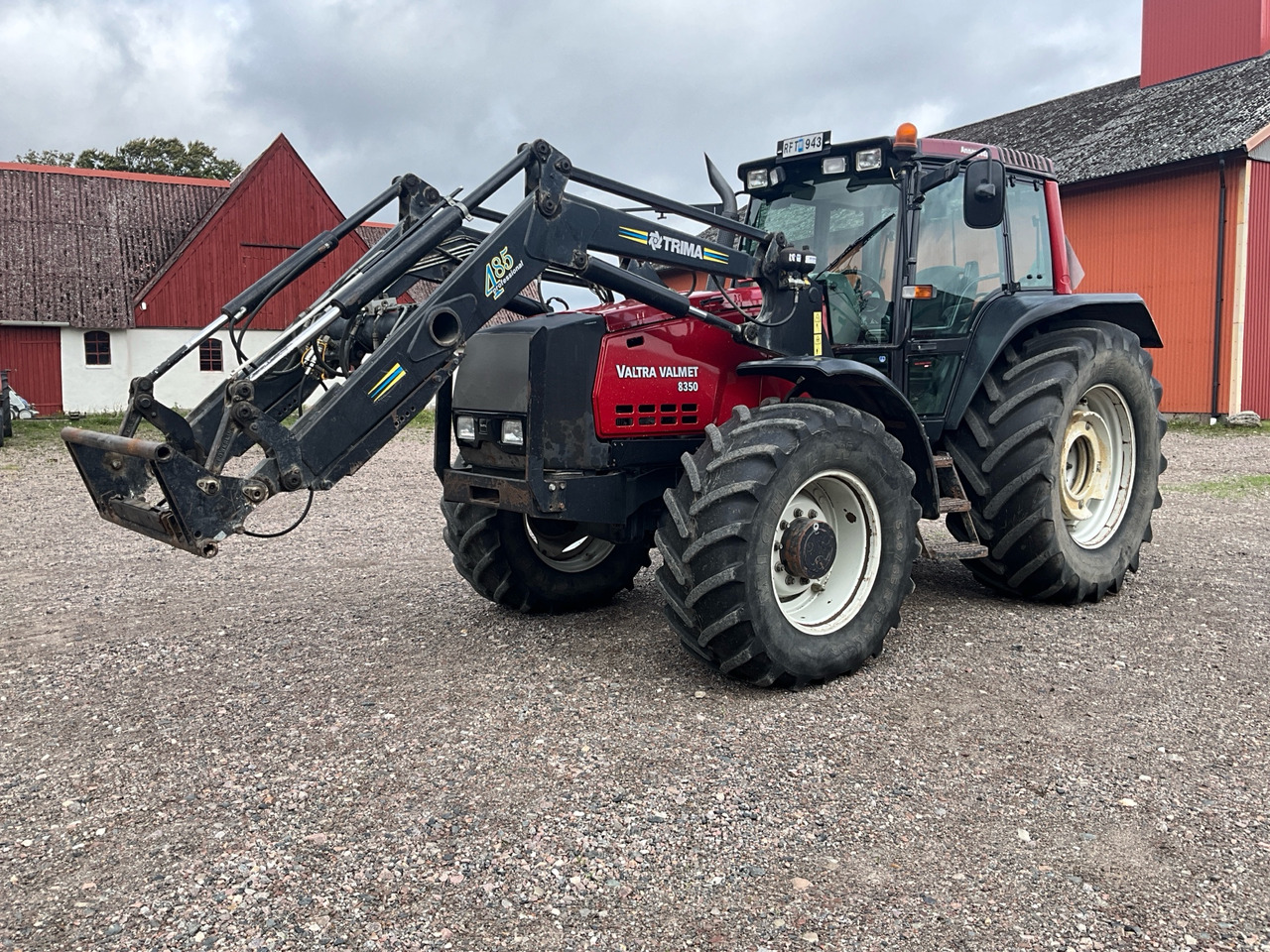 Valtra Valmet 8350-4 - Traktor: foto 1 Valtra Valmet 8350-4 - Traktor: foto 1