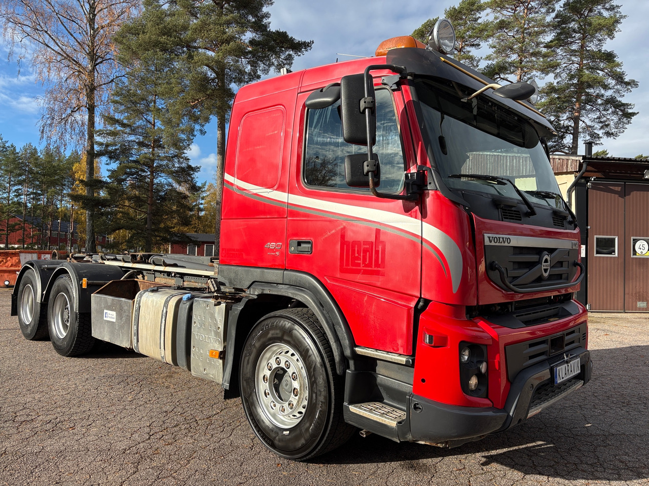Volvo 460 - Kamion vetëngarkues: foto 1 Volvo 460 - Kamion vetëngarkues: foto 1