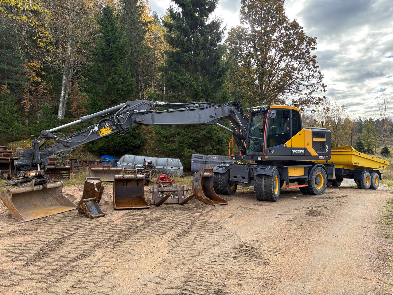 Volvo EW160E - Ekskavator: foto 1 Volvo EW160E - Ekskavator: foto 1