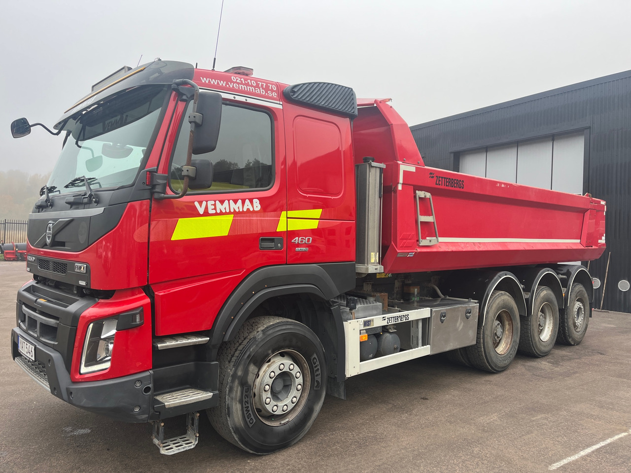 Volvo FMX 460 8*4 - Kamion vetëshkarkues: foto 1 Volvo FMX 460 8*4 - Kamion vetëshkarkues: foto 1