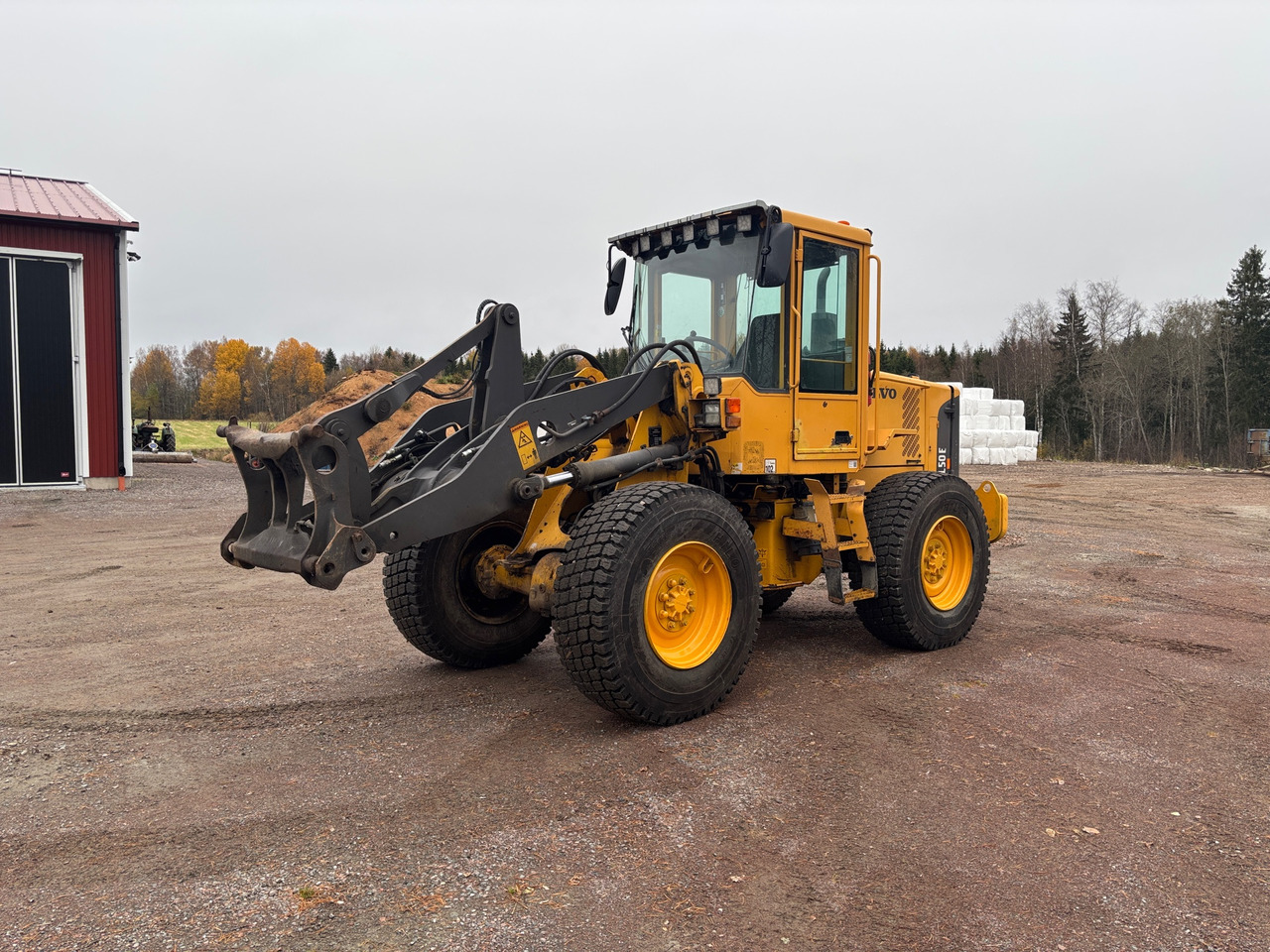 Volvo L50E - Fadrom me goma: foto 1 Volvo L50E - Fadrom me goma: foto 1