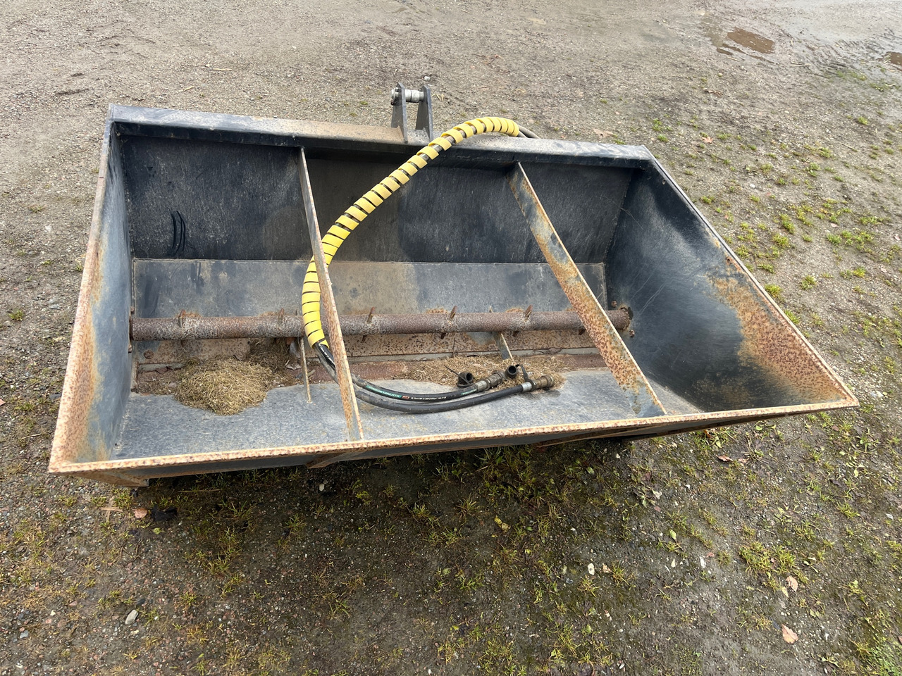 Xyz  - Shpërndarës rëre/ Kripe: foto 1 Xyz  - Shpërndarës rëre/ Kripe: foto 1