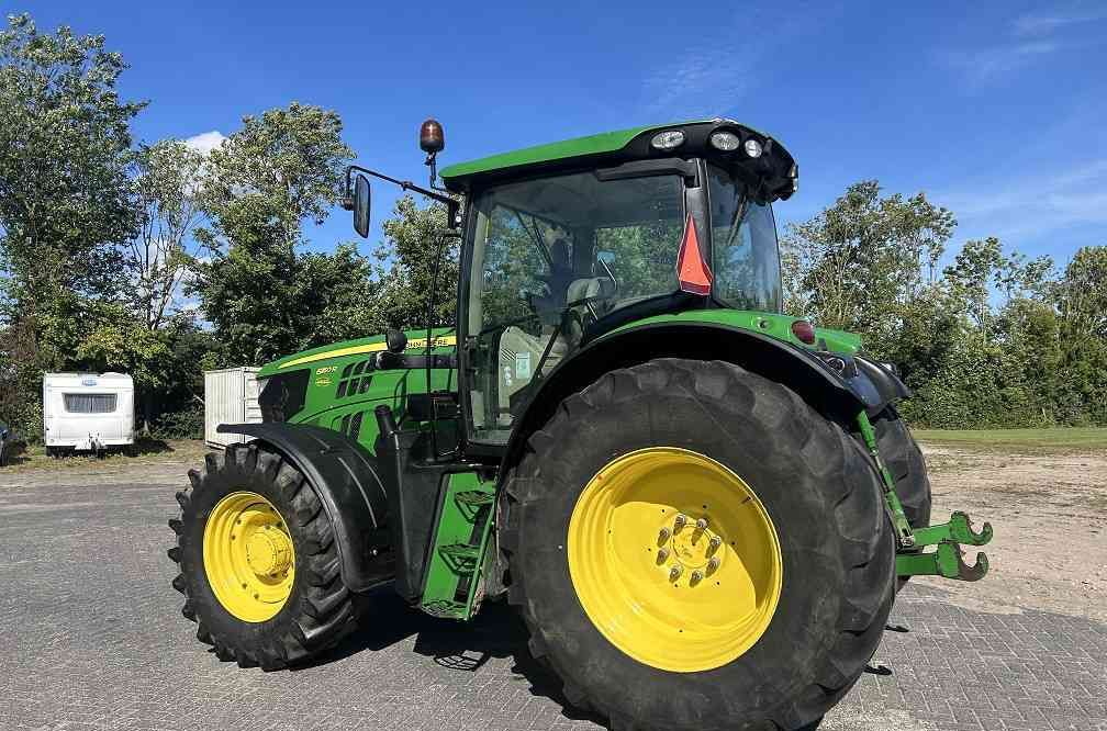 John Deere 6.150R 6150R powerquad - Traktor: foto 2 John Deere 6.150R 6150R powerquad - Traktor: foto 2