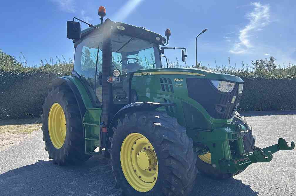 John Deere 6.150R 6150R powerquad - Traktor: foto 4 John Deere 6.150R 6150R powerquad - Traktor: foto 4