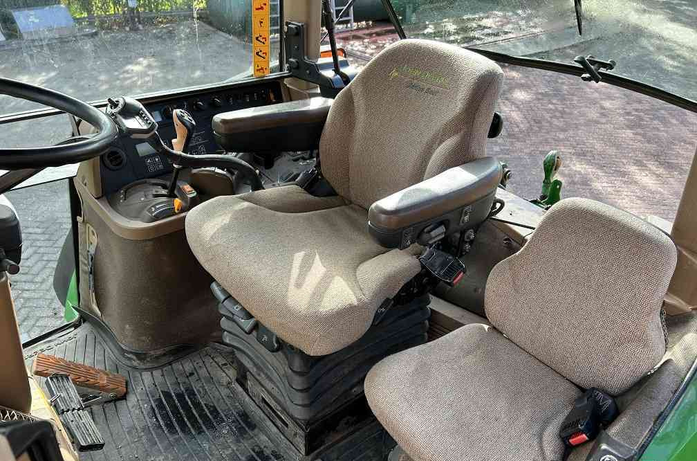 John Deere 7730 powerquad, autotrack ready, eco - Traktor: foto 4 John Deere 7730 powerquad, autotrack ready, eco - Traktor: foto 4