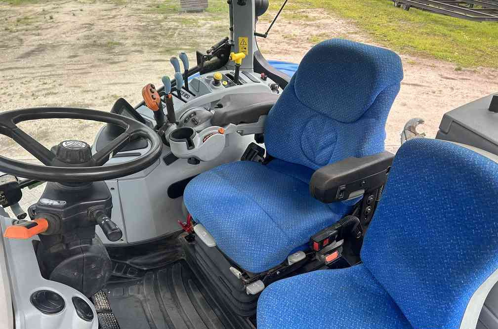 New Holland T7.260 pc - Traktor: foto 5 New Holland T7.260 pc - Traktor: foto 5