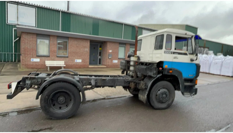 DAF 2500 Daf 2500 TI chassis - Gjysmë-kamion: foto 4 DAF 2500 Daf 2500 TI chassis - Gjysmë-kamion: foto 4