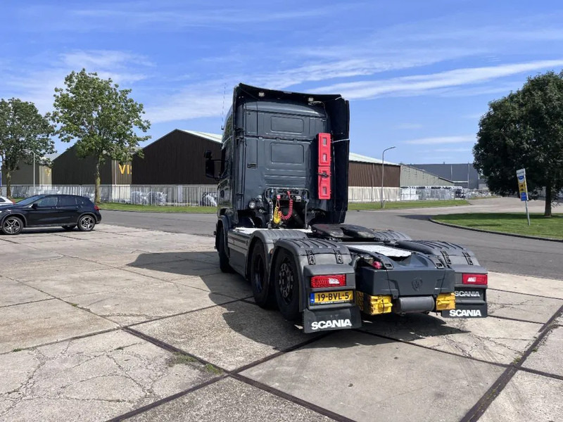 Gjysmë-kamion Scania R730 Clean Nordic Scania R730 trekker BLACK ON GREY: foto 17 Gjysmë-kamion Scania R730 Clean Nordic Scania R730 trekker BLACK ON GREY: foto 17