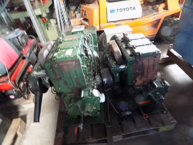 Lister aggregaat 3 cill. lister 25 kva met stamford dynamo keuze uit 2 stuks - Set gjeneratori: foto 1 Lister aggregaat 3 cill. lister 25 kva met stamford dynamo keuze uit 2 stuks - Set gjeneratori: foto 1