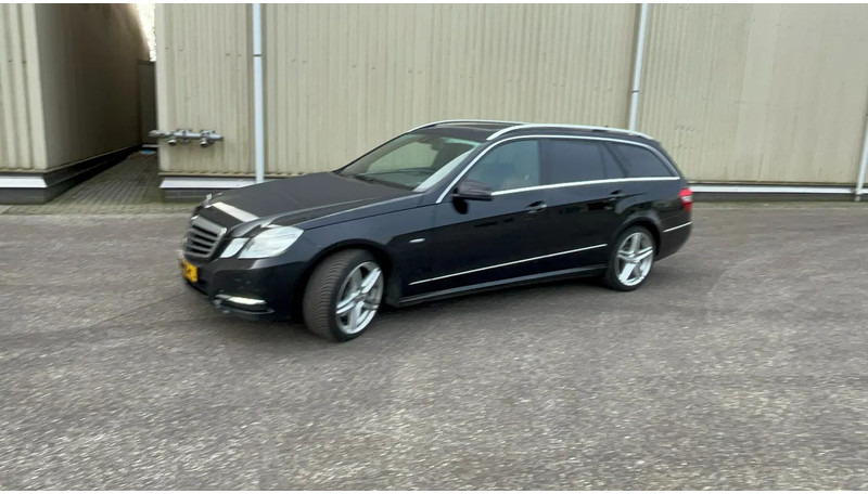 Mercedes-Benz E-Klasse Mercedes E250 CDI W212 S212 Estate - Veturë: foto 2 Mercedes-Benz E-Klasse Mercedes E250 CDI W212 S212 Estate - Veturë: foto 2