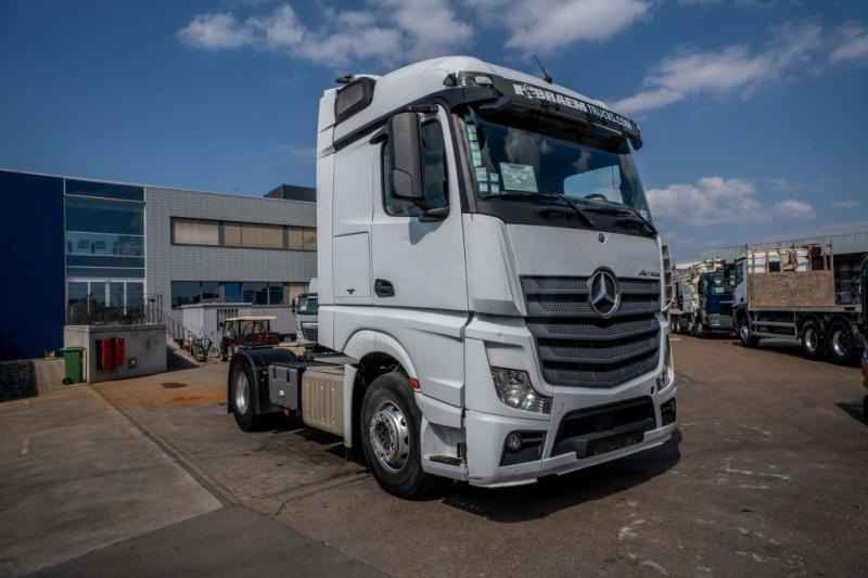 Mercedes ACTROS 1845 LS - Gjysmë-kamion: foto 2 Mercedes ACTROS 1845 LS - Gjysmë-kamion: foto 2