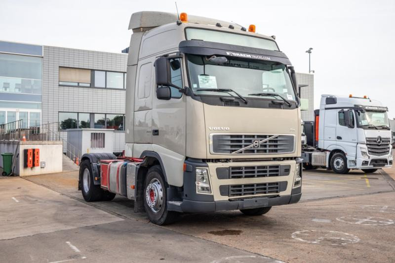 Volvo FH 400-E5+HYDR. - Gjysmë-kamion: foto 2 Volvo FH 400-E5+HYDR. - Gjysmë-kamion: foto 2