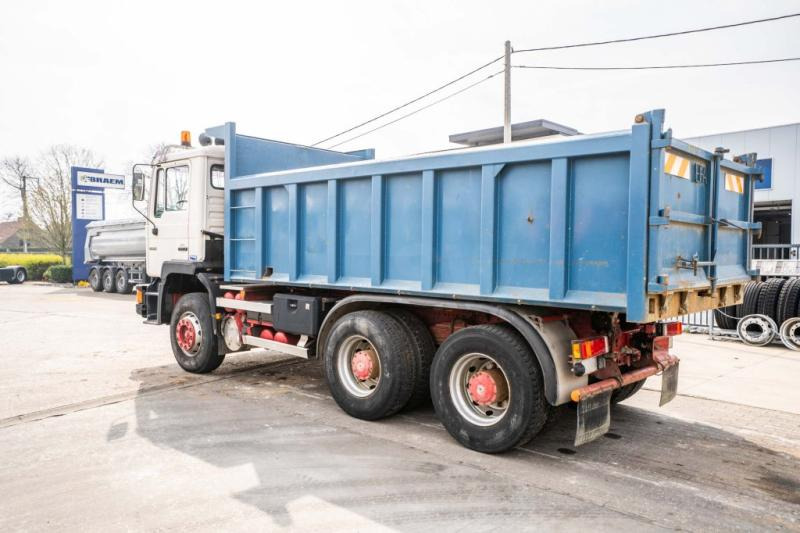 MAN 33.372 BB - 230.000 KM - Kamion vetëshkarkues: foto 5 MAN 33.372 BB - 230.000 KM - Kamion vetëshkarkues: foto 5