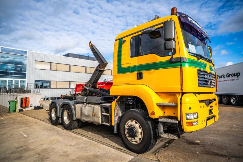 MAN TGA 33.430 BL - Kamion vetëngarkues: foto 3 MAN TGA 33.430 BL - Kamion vetëngarkues: foto 3