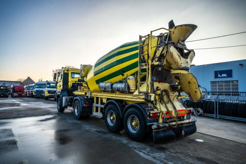 MAN TGS 18.440 BLS 4x4 (+cardan)+STETTER 10M3 - Autobetoniere: foto 5 MAN TGS 18.440 BLS 4x4 (+cardan)+STETTER 10M3 - Autobetoniere: foto 5