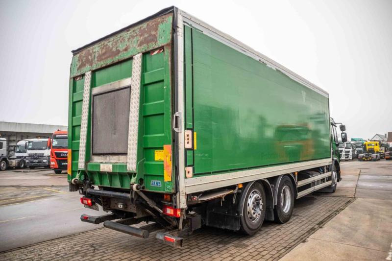 Volvo FE 300-6x2 - Kamion vagonetë: foto 3 Volvo FE 300-6x2 - Kamion vagonetë: foto 3