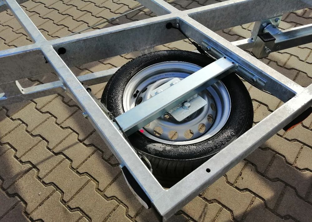 Besttrailers TINY HOUSE (Domki mobilne) 7,2x2,45 m DMC 3500 kg, 2 osie, 13", 4 podpory - Shasia e rimorkios: foto 3 Besttrailers TINY HOUSE (Domki mobilne) 7,2x2,45 m DMC 3500 kg, 2 osie, 13", 4 podpory - Shasia e rimorkios: foto 3