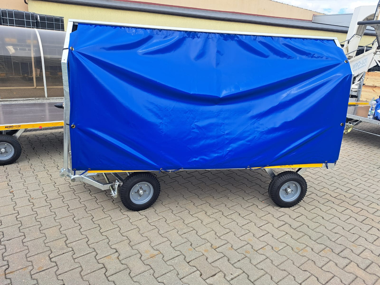 AERO-GSE BAGGAGE CART BC-ZW30-D2400 - Pajisje mbështetëse e avionit në tokë: foto 4 AERO-GSE BAGGAGE CART BC-ZW30-D2400 - Pajisje mbështetëse e avionit në tokë: foto 4