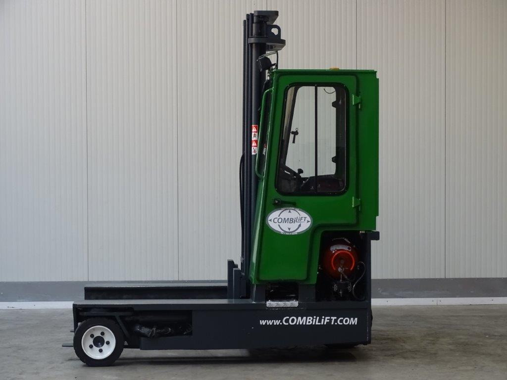 Combilift C3000 - Pirun ritërheqës me 4 rrugë: foto 4 Combilift C3000 - Pirun ritërheqës me 4 rrugë: foto 4
