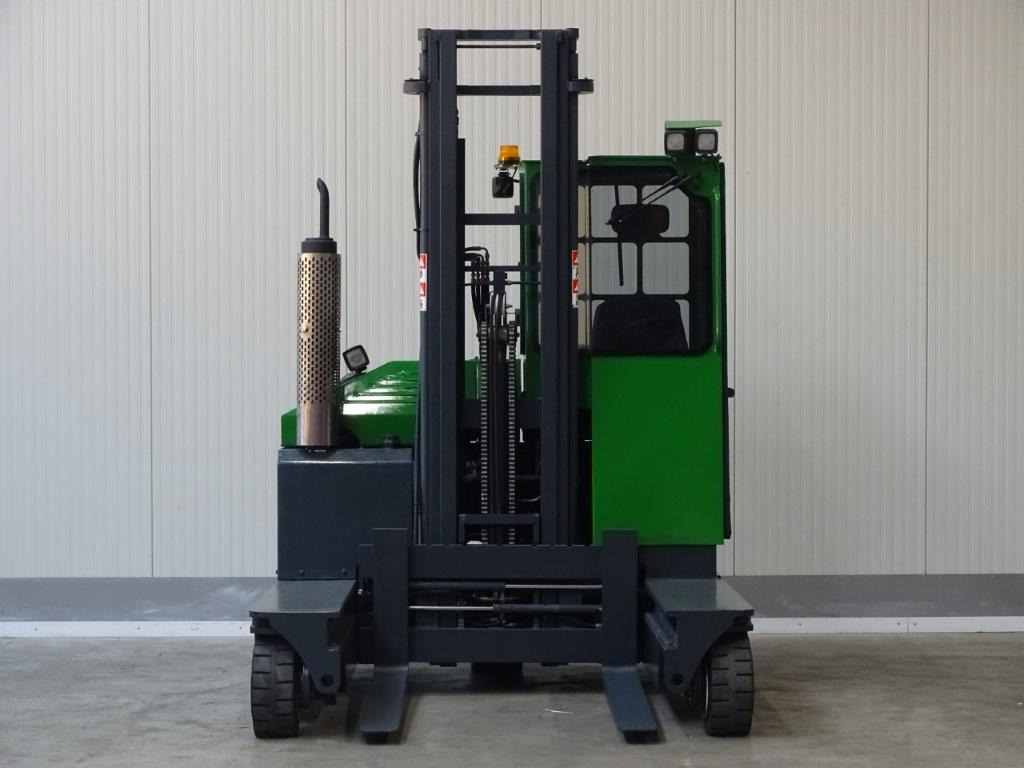 Combilift C3000 - Pirun ritërheqës me 4 rrugë: foto 3 Combilift C3000 - Pirun ritërheqës me 4 rrugë: foto 3