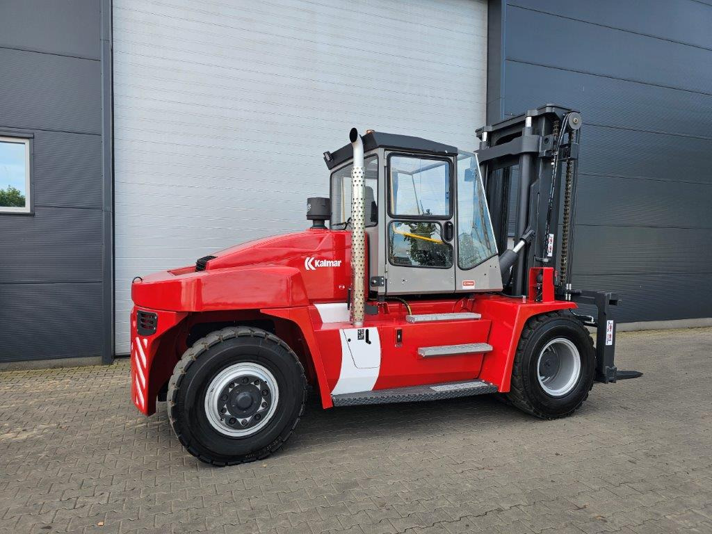 Kalmar DCE100-12 - Pirun më naftë: foto 3 Kalmar DCE100-12 - Pirun më naftë: foto 3