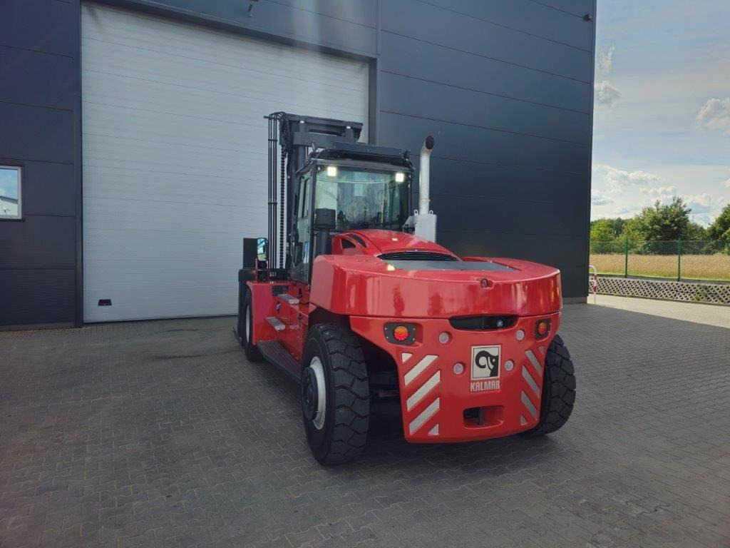 Kalmar DCG160-12 - Pirun më naftë: foto 5 Kalmar DCG160-12 - Pirun më naftë: foto 5