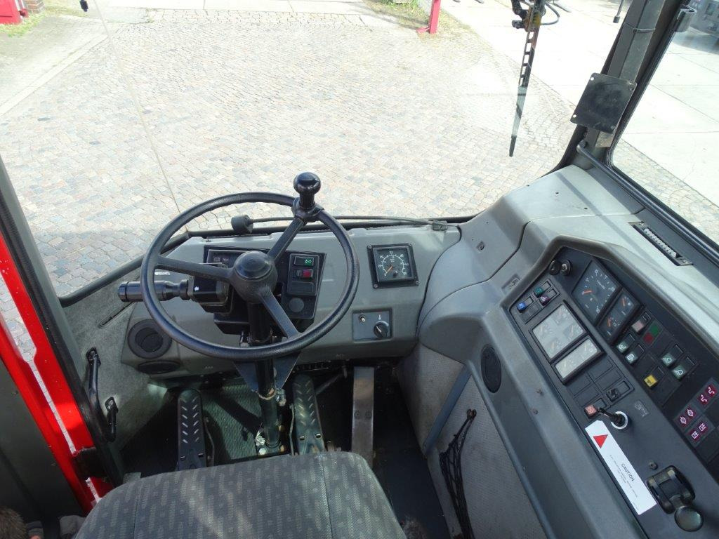 Traktor terminal Kalmar TTX182A - Strassenzulassung: foto 9