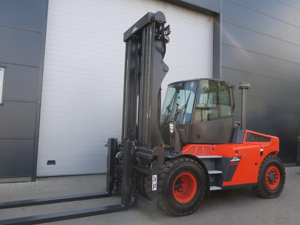 Linde H150D/600 - Pirun më naftë: foto 1 Linde H150D/600 - Pirun më naftë: foto 1
