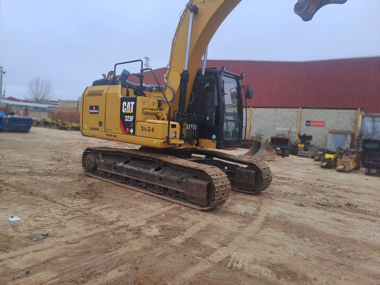 CATERPILLAR 323FLN IHC - Ekskavator me zinxhirë: foto 4 CATERPILLAR 323FLN IHC - Ekskavator me zinxhirë: foto 4