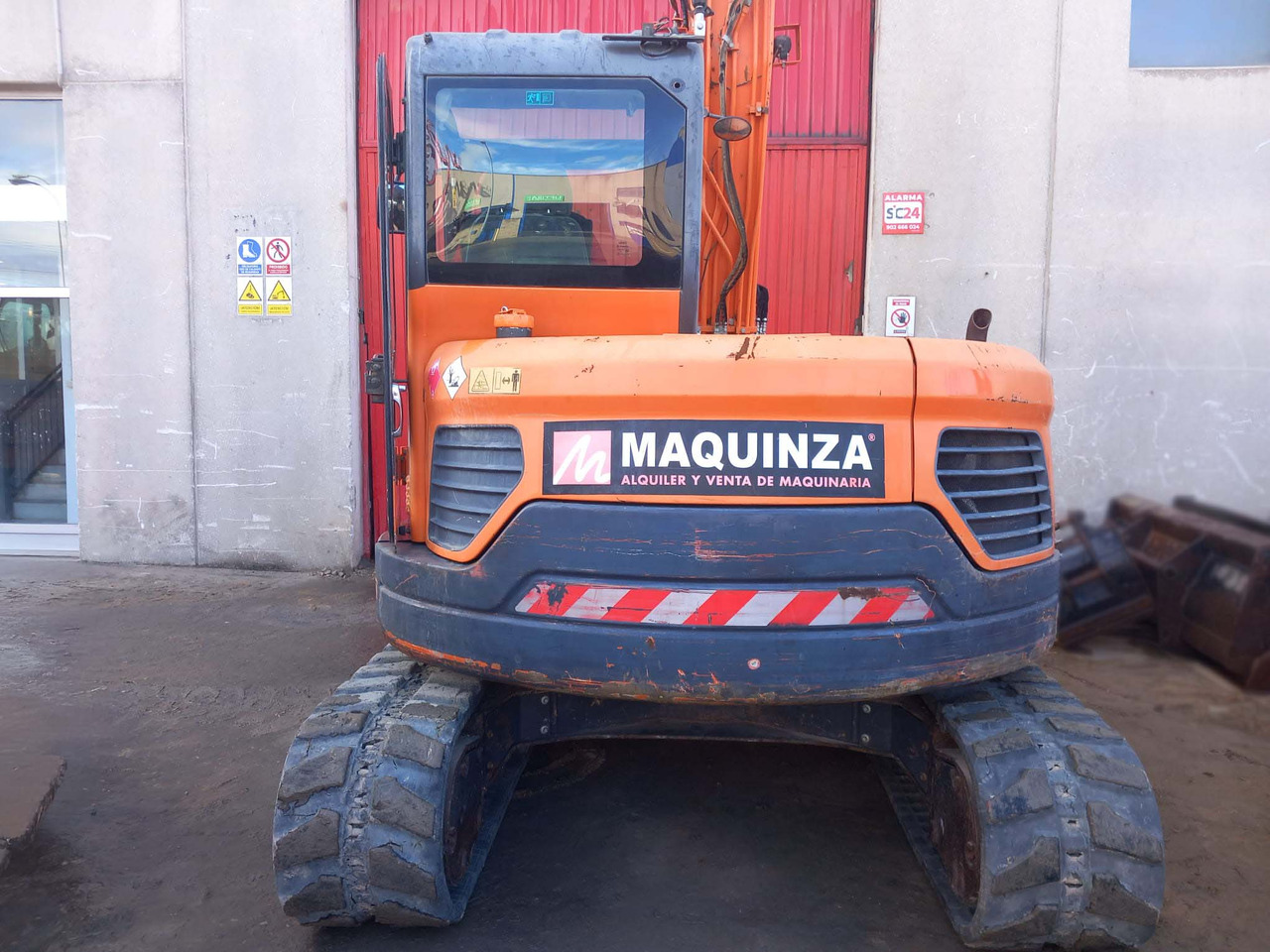 DOOSAN DX85R-3 - Miniekskavator: foto 3 DOOSAN DX85R-3 - Miniekskavator: foto 3