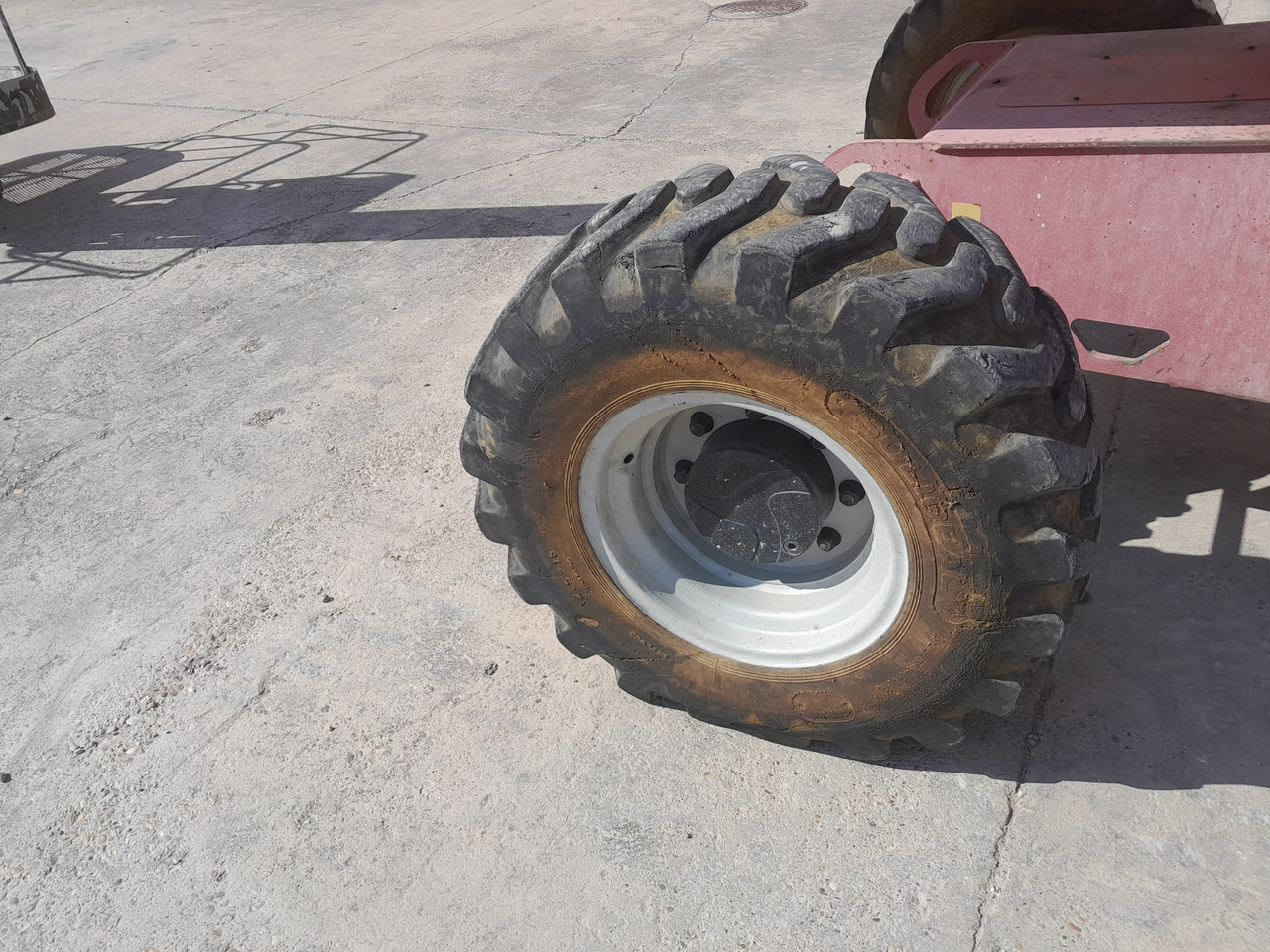 Krah me çernjerë MANITOU 180ATJ: foto 9