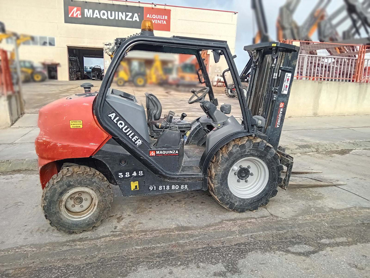 MANITOU MC18.4 D - Pirun më naftë: foto 3 MANITOU MC18.4 D - Pirun më naftë: foto 3