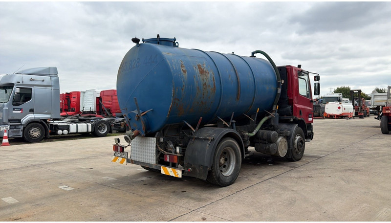 DAF 75 ATI 270 (10500 L / MANUAL PUMP / MANUAL GEARBOX / STEEL SUSP. / LAMES / POMPE MANUELLE) - Kamion me vakuum: foto 4 DAF 75 ATI 270 (10500 L / MANUAL PUMP / MANUAL GEARBOX / STEEL SUSP. / LAMES / POMPE MANUELLE) - Kamion me vakuum: foto 4