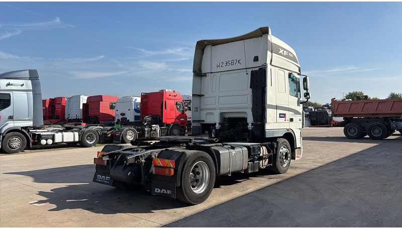 DAF 105 XF 410 (BOITE MANUELLE / MANUAL GEARBOX) - Gjysmë-kamion: foto 5 DAF 105 XF 410 (BOITE MANUELLE / MANUAL GEARBOX) - Gjysmë-kamion: foto 5