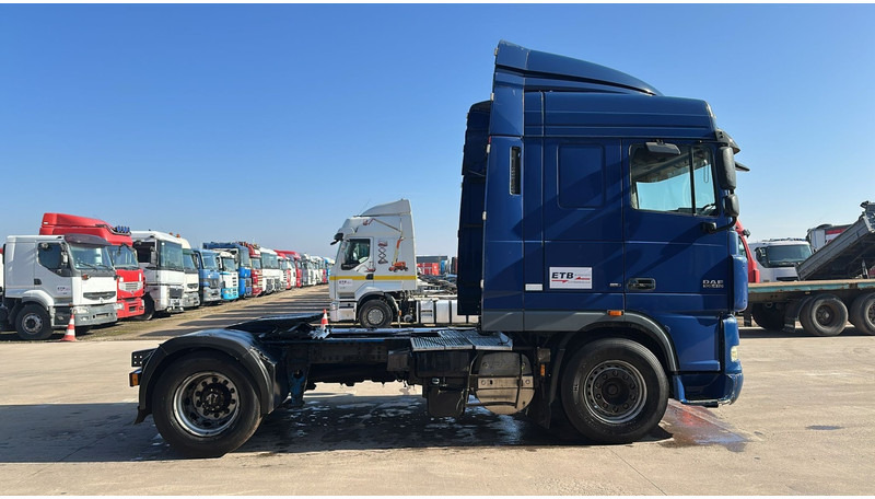 DAF 105 XF 410 (BOITE MANUELLE / MANUAL GEARBOX / GOOD CONDITION) - Gjysmë-kamion: foto 4 DAF 105 XF 410 (BOITE MANUELLE / MANUAL GEARBOX / GOOD CONDITION) - Gjysmë-kamion: foto 4