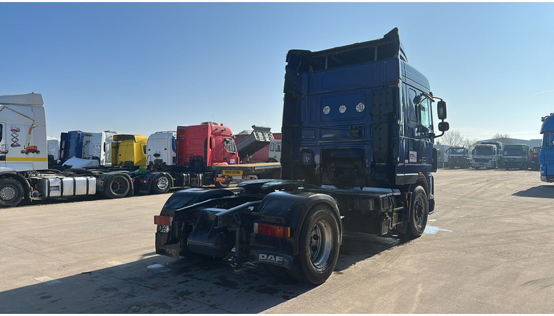DAF 105 XF 410 (BOITE MANUELLE / MANUAL GEARBOX / GOOD CONDITION) - Gjysmë-kamion: foto 5 DAF 105 XF 410 (BOITE MANUELLE / MANUAL GEARBOX / GOOD CONDITION) - Gjysmë-kamion: foto 5
