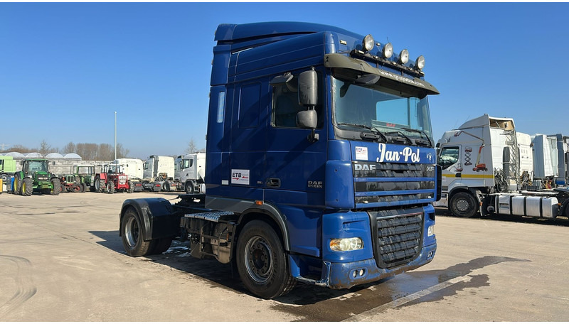 DAF 105 XF 410 (BOITE MANUELLE / MANUAL GEARBOX / GOOD CONDITION) - Gjysmë-kamion: foto 3 DAF 105 XF 410 (BOITE MANUELLE / MANUAL GEARBOX / GOOD CONDITION) - Gjysmë-kamion: foto 3