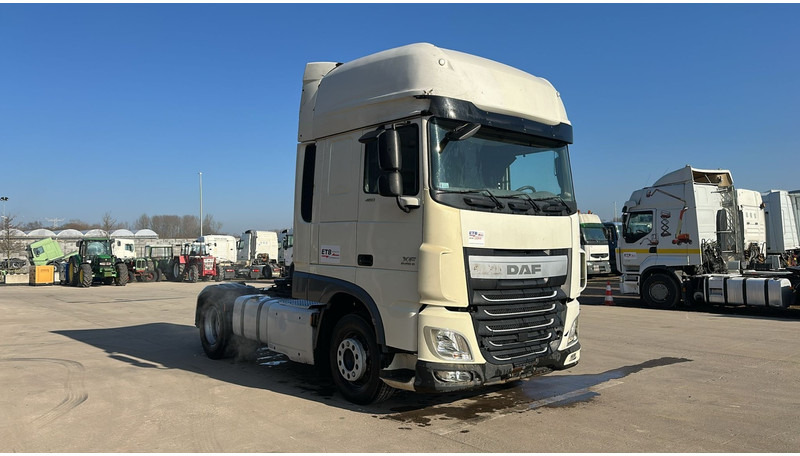 DAF 106 XF 460 (BOITE MANUELLE / MANUAL GEARBOX / 834.000 KM / EURO 6) - Gjysmë-kamion: foto 3 DAF 106 XF 460 (BOITE MANUELLE / MANUAL GEARBOX / 834.000 KM / EURO 6) - Gjysmë-kamion: foto 3
