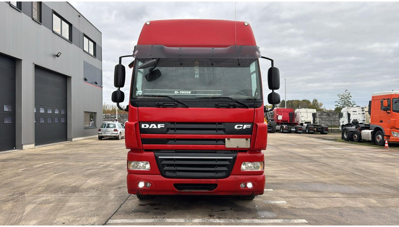DAF CF 85.410 (BOITE MANUELLE / MANUAL GEARBOX) - Gjysmë-kamion: foto 2 DAF CF 85.410 (BOITE MANUELLE / MANUAL GEARBOX) - Gjysmë-kamion: foto 2