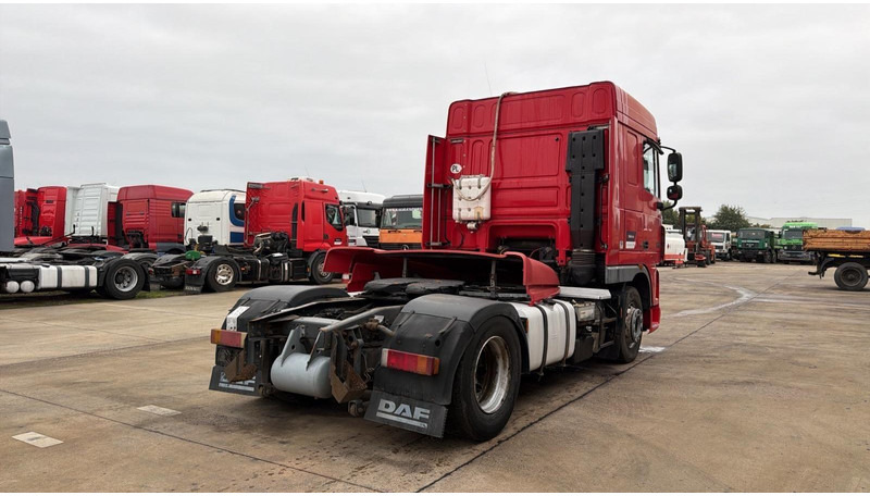 DAF XF 105.460 (BOITE MANUELLE / MANUAL GEARBOX) - Gjysmë-kamion: foto 4 DAF XF 105.460 (BOITE MANUELLE / MANUAL GEARBOX) - Gjysmë-kamion: foto 4