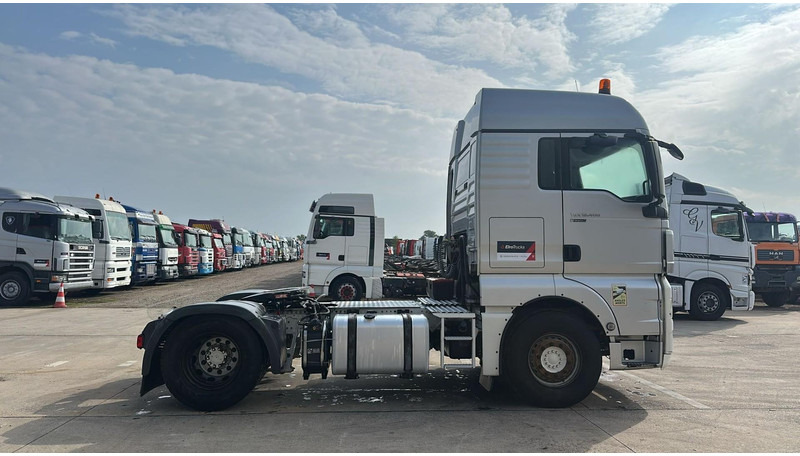 MAN TGX 18.400 (BE TRUCK / EURO 5 EEV / PTO / HYDRAULIC PUMP) - Gjysmë-kamion: foto 4 MAN TGX 18.400 (BE TRUCK / EURO 5 EEV / PTO / HYDRAULIC PUMP) - Gjysmë-kamion: foto 4