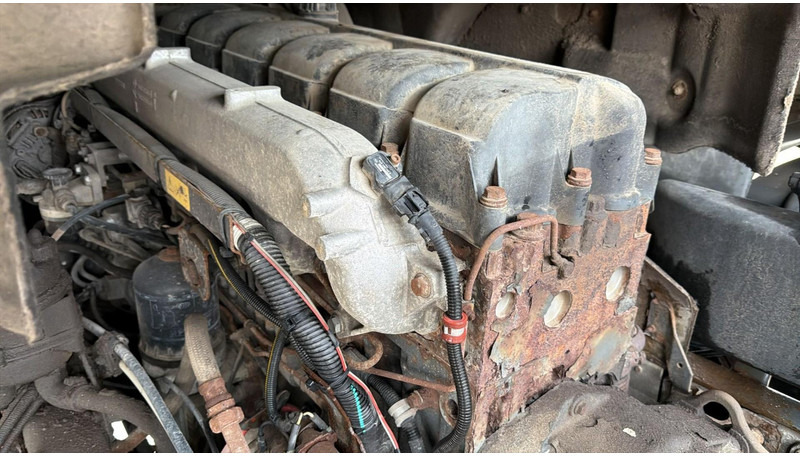 Renault Premium 370 (BOITE MANUELLE / PARFAIT ETAT / MANUAL GEARBOX) - Gjysmë-kamion: foto 5 Renault Premium 370 (BOITE MANUELLE / PARFAIT ETAT / MANUAL GEARBOX) - Gjysmë-kamion: foto 5